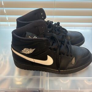 Jordan 1 High Top Black White